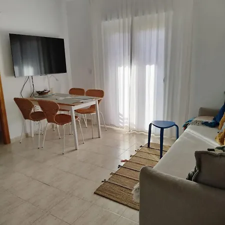 Sunny - Cozy With Terrace Apartment *