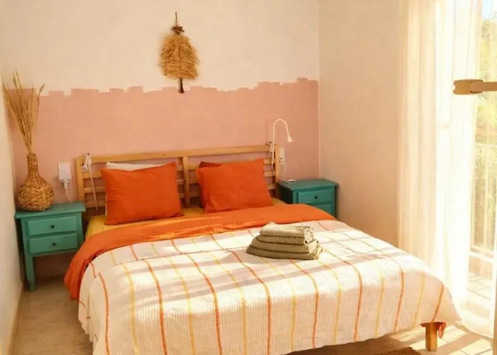 Sunny - Cozy With Terrace Apartment *